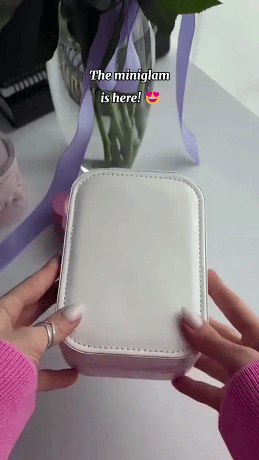 Compact Makeup Vanity With LED Mirror ⭐⭐⭐⭐⭐ (4.8 based on 1,274 reviews)